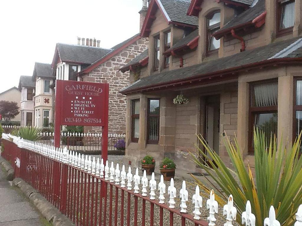 Garfield Guesthouse Dingwall Exteriör bild
